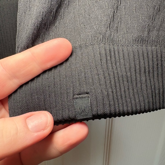 Lululemon Rest Less Hoodie Black – Estimated Size 6 (S) - Picture 7 of 7